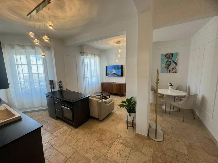 T3 Grand Standing A Juan Les Pins Apartment